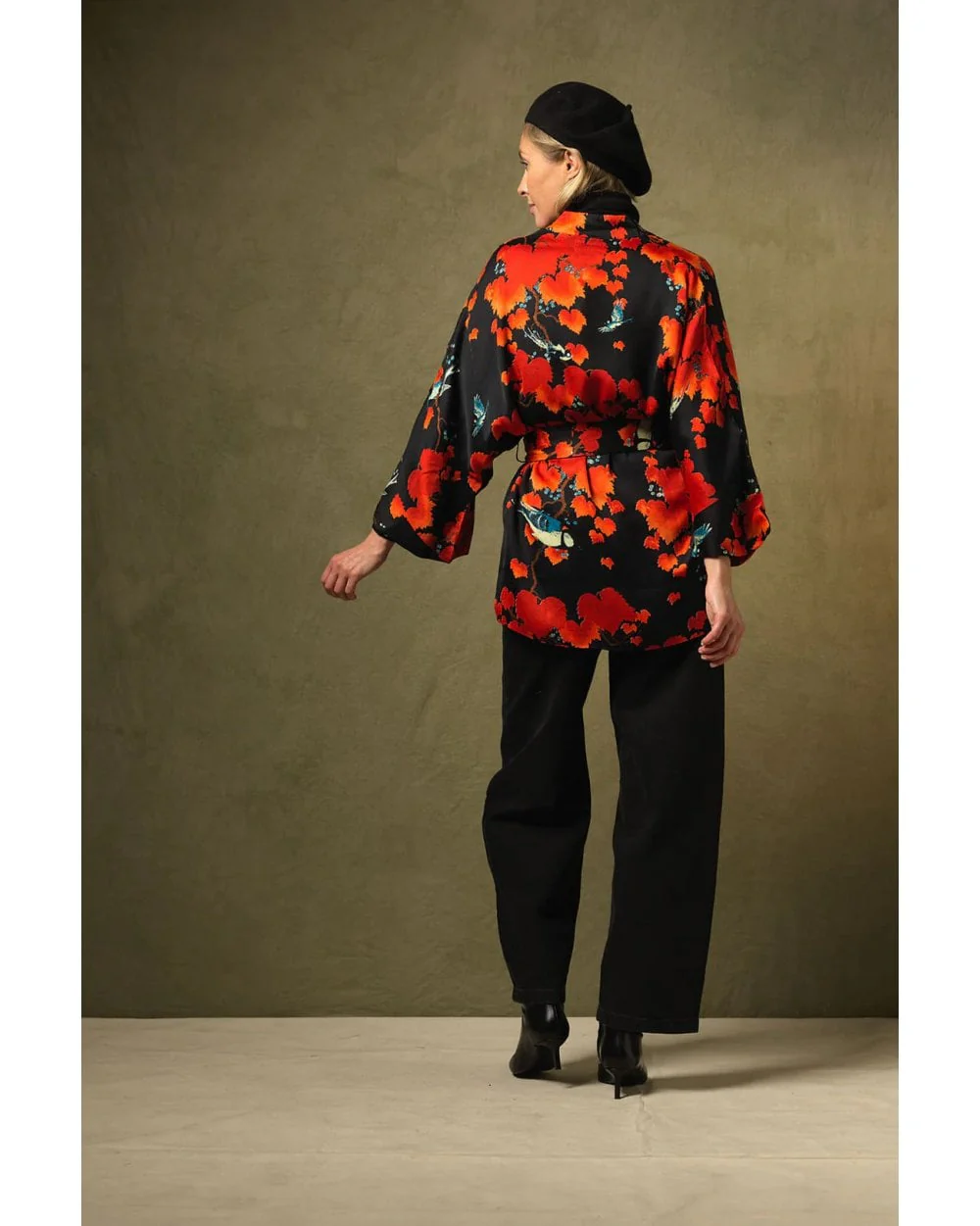 Acer Black Wrap Jacket - Image 5