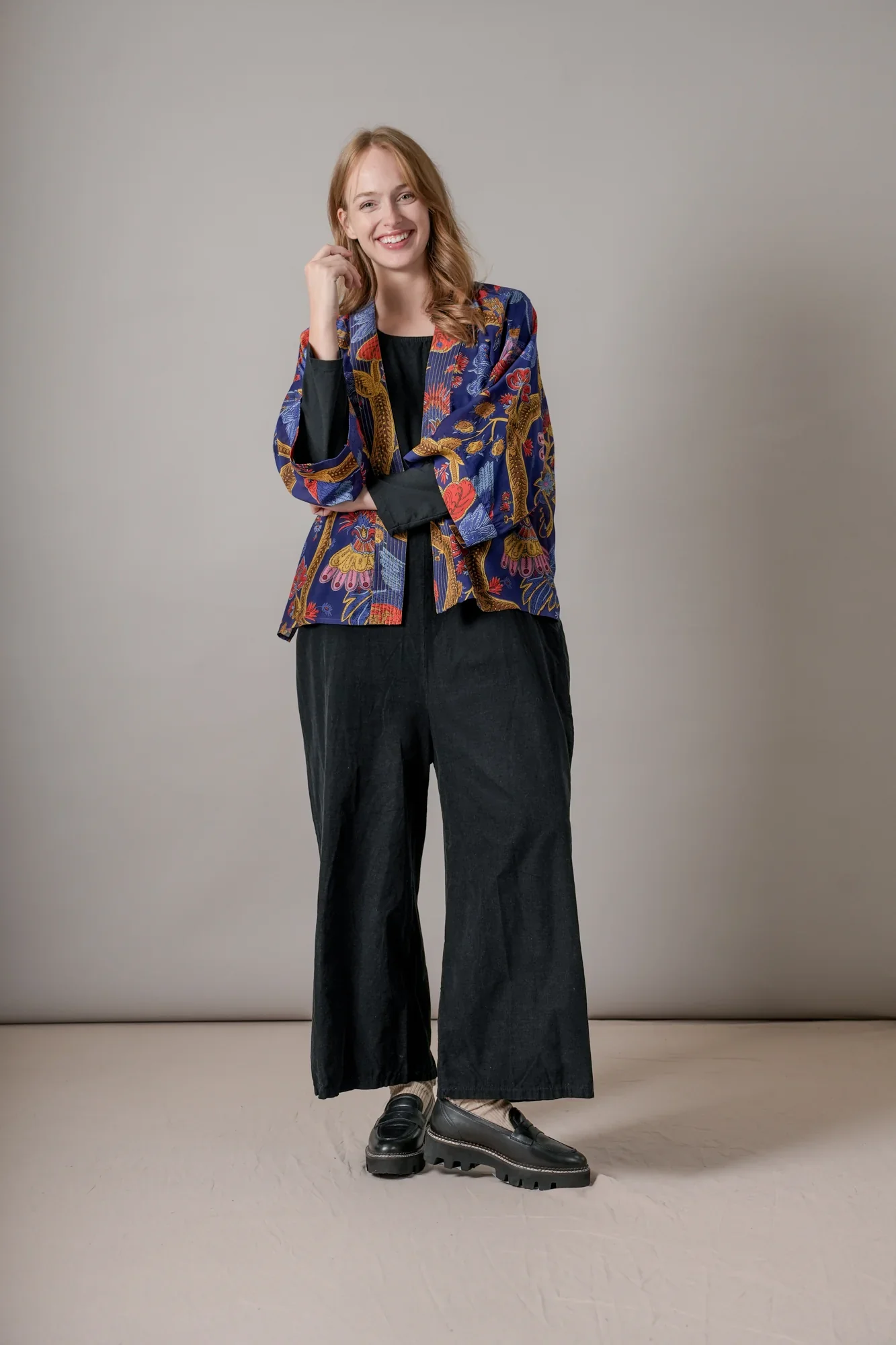 Climbing Peacock Royal Blue Kimono - Image 4