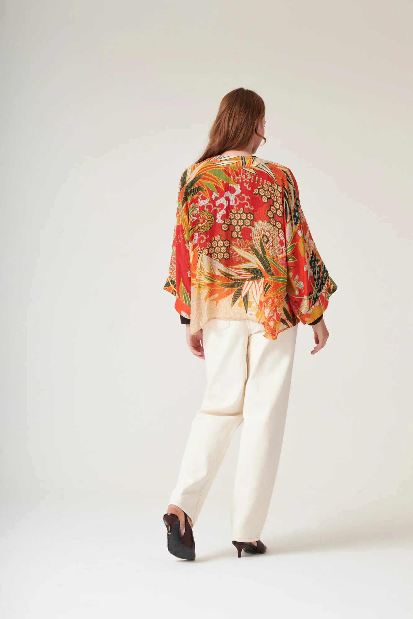Fans Scarlet Kimono - Image 4