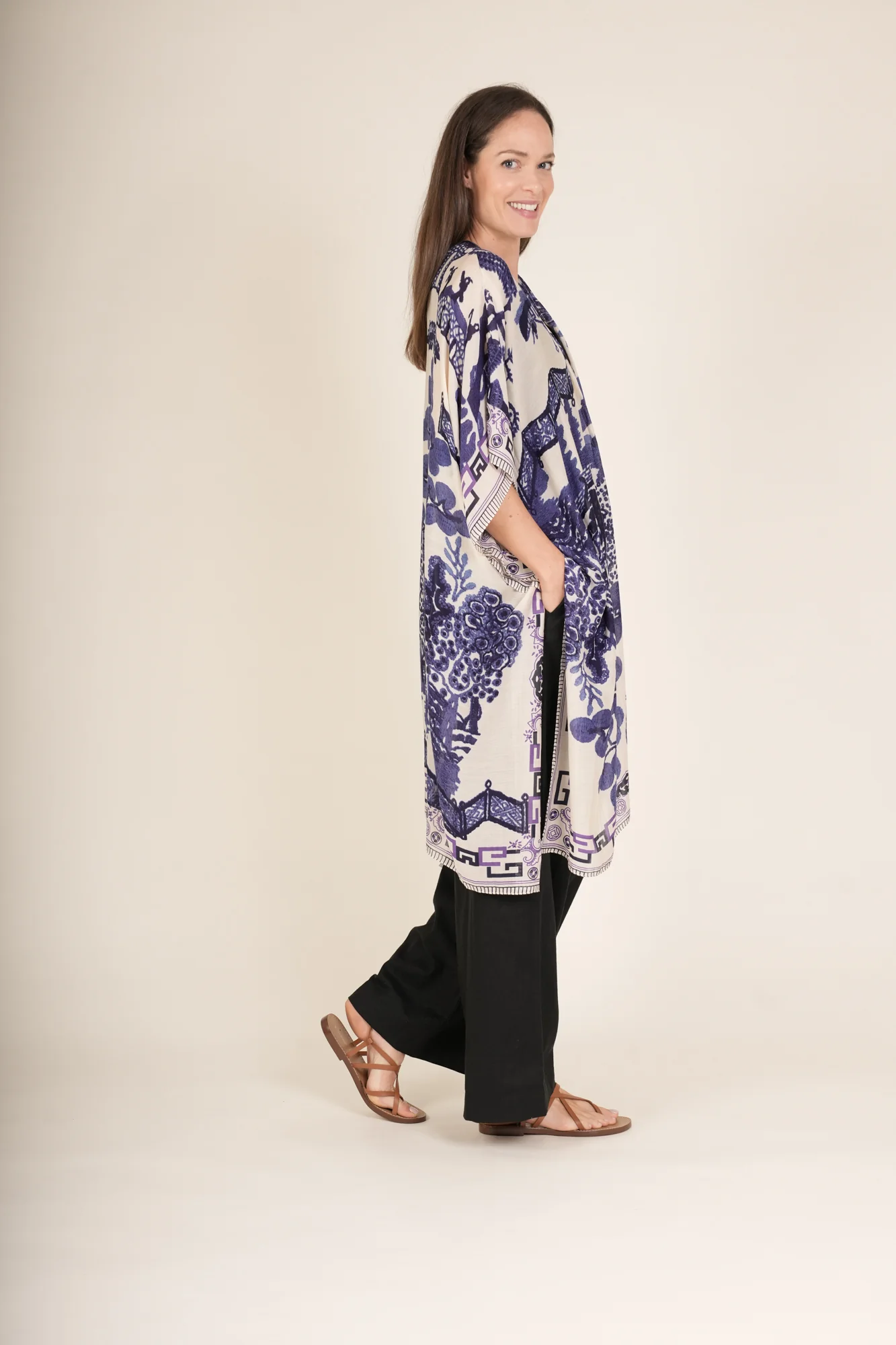 Giant Willow Blue Throwover - Image 8