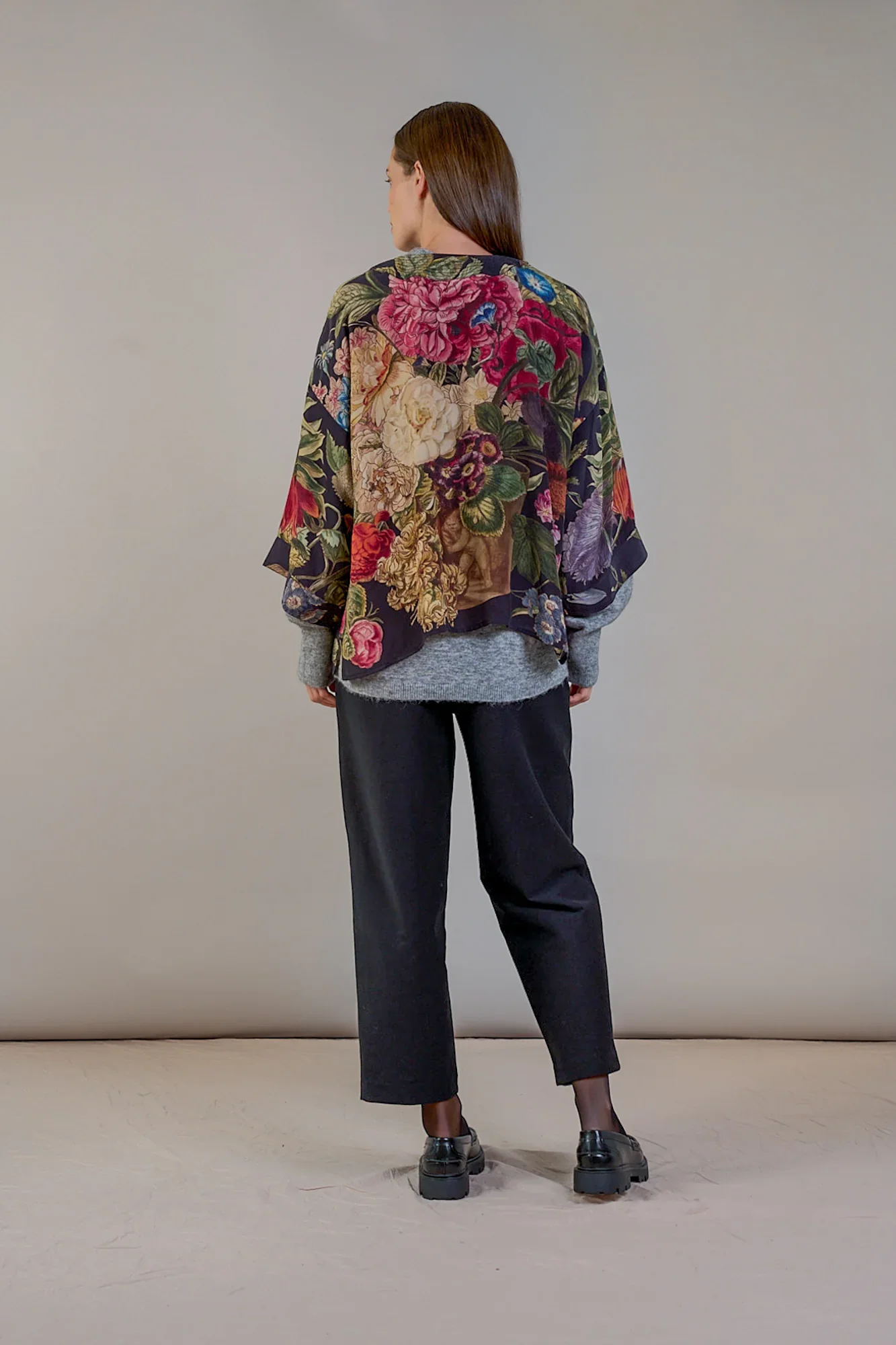 Primula Black Crepe Kimono - Image 7