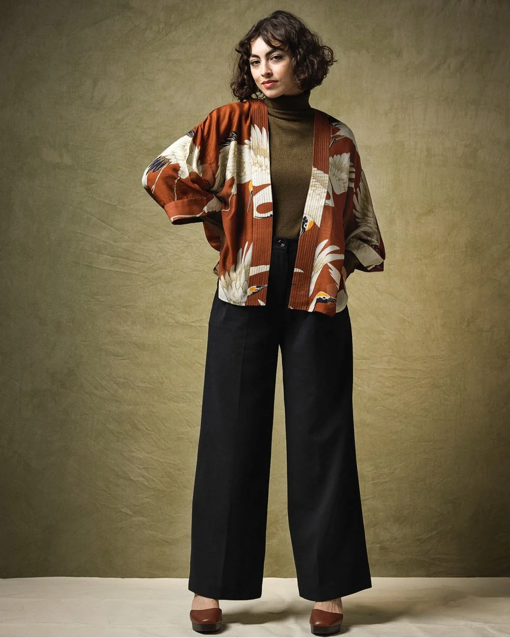 Stork Cigar Kimono - Image 3