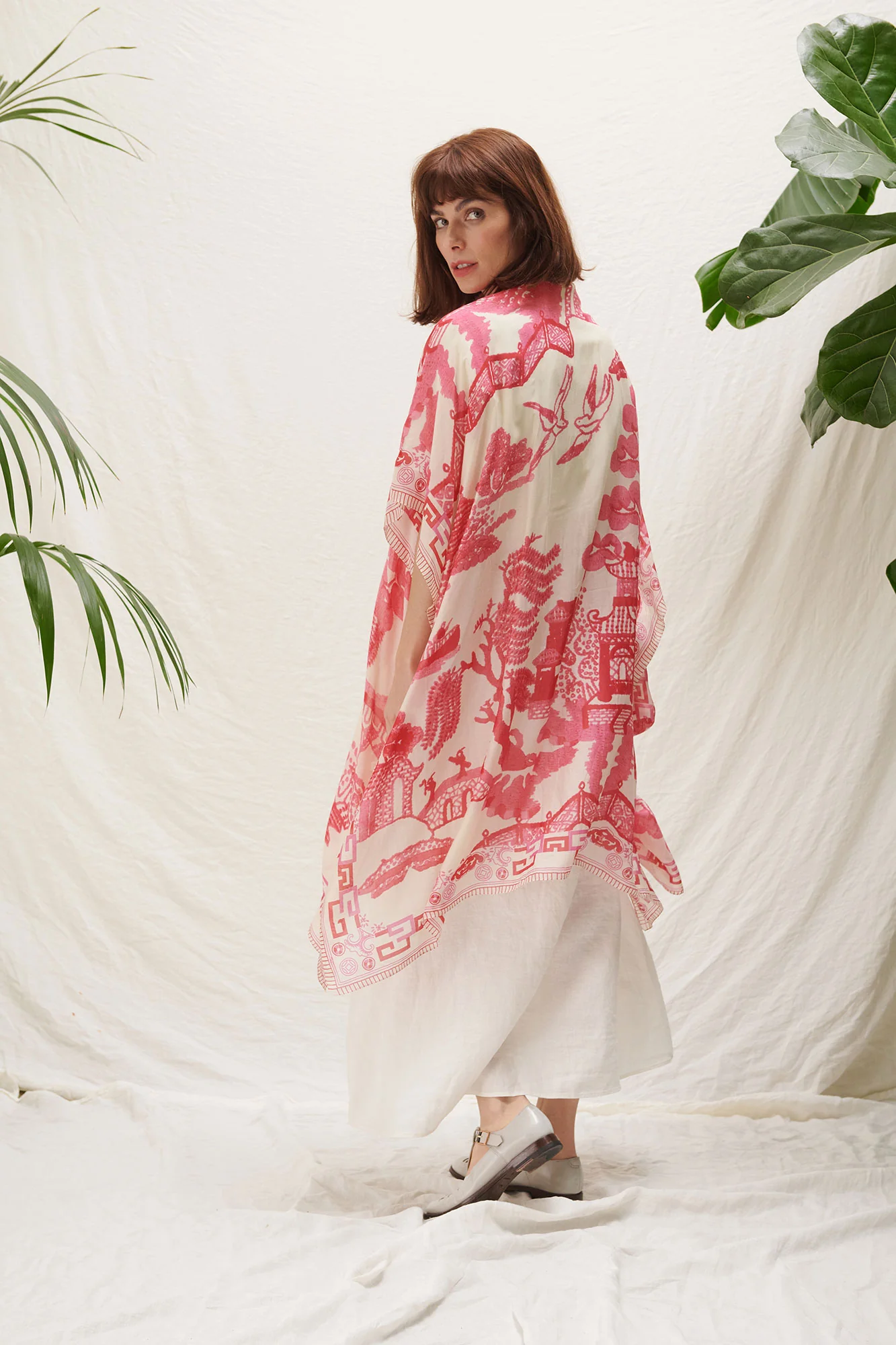 Throwover Giant Willow Fushia - Image 5