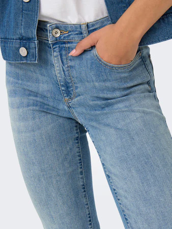 ONLANN Flared Fit Jeans - Image 5