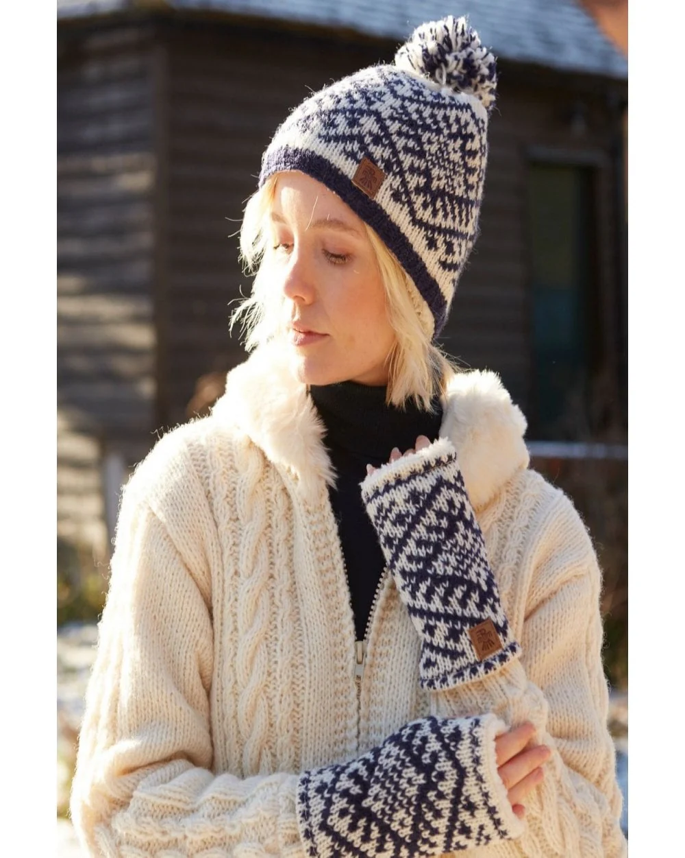 Alpine Handwarmer Navy - Image 3