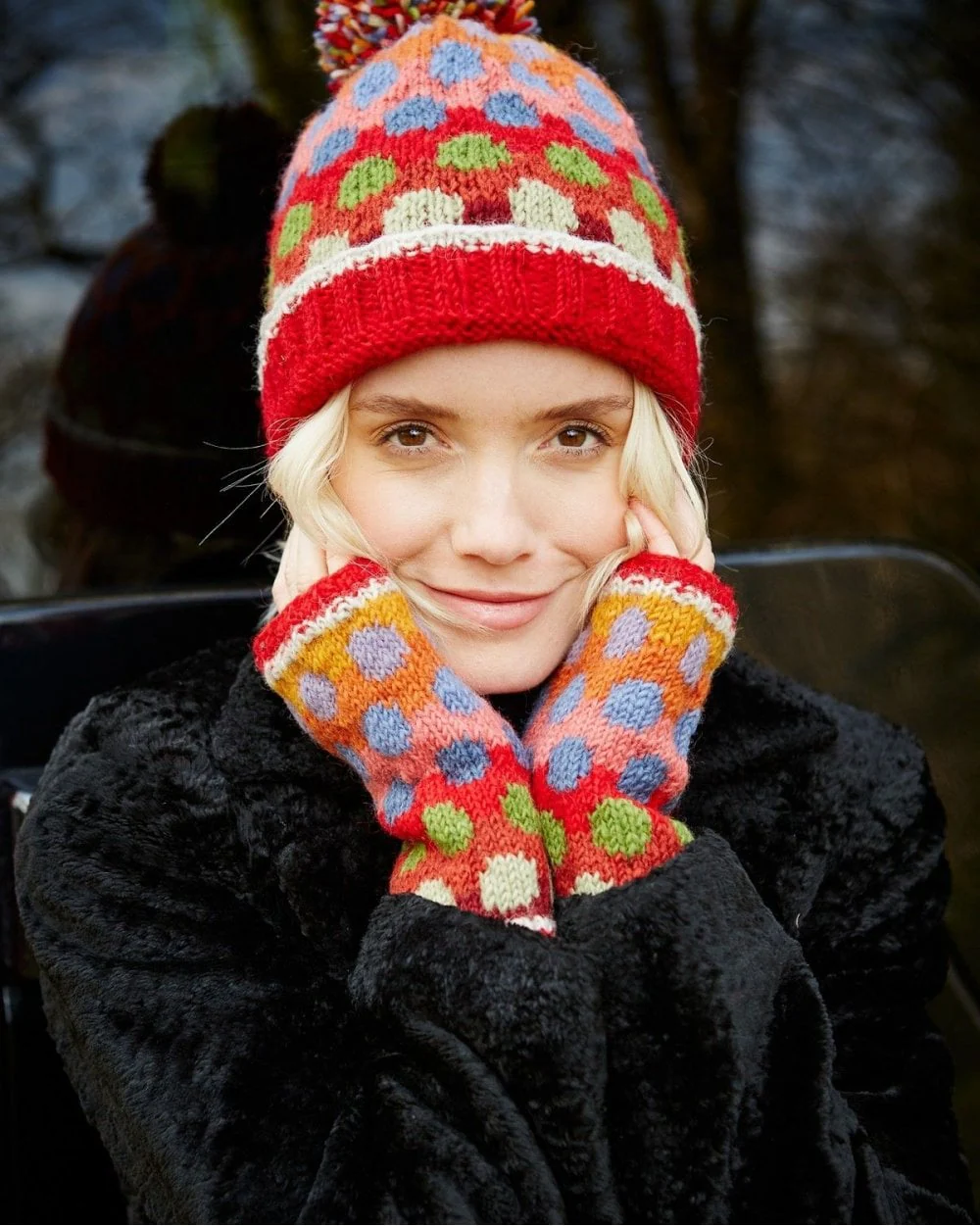 Patagonia Handwarmer Bright - Image 2