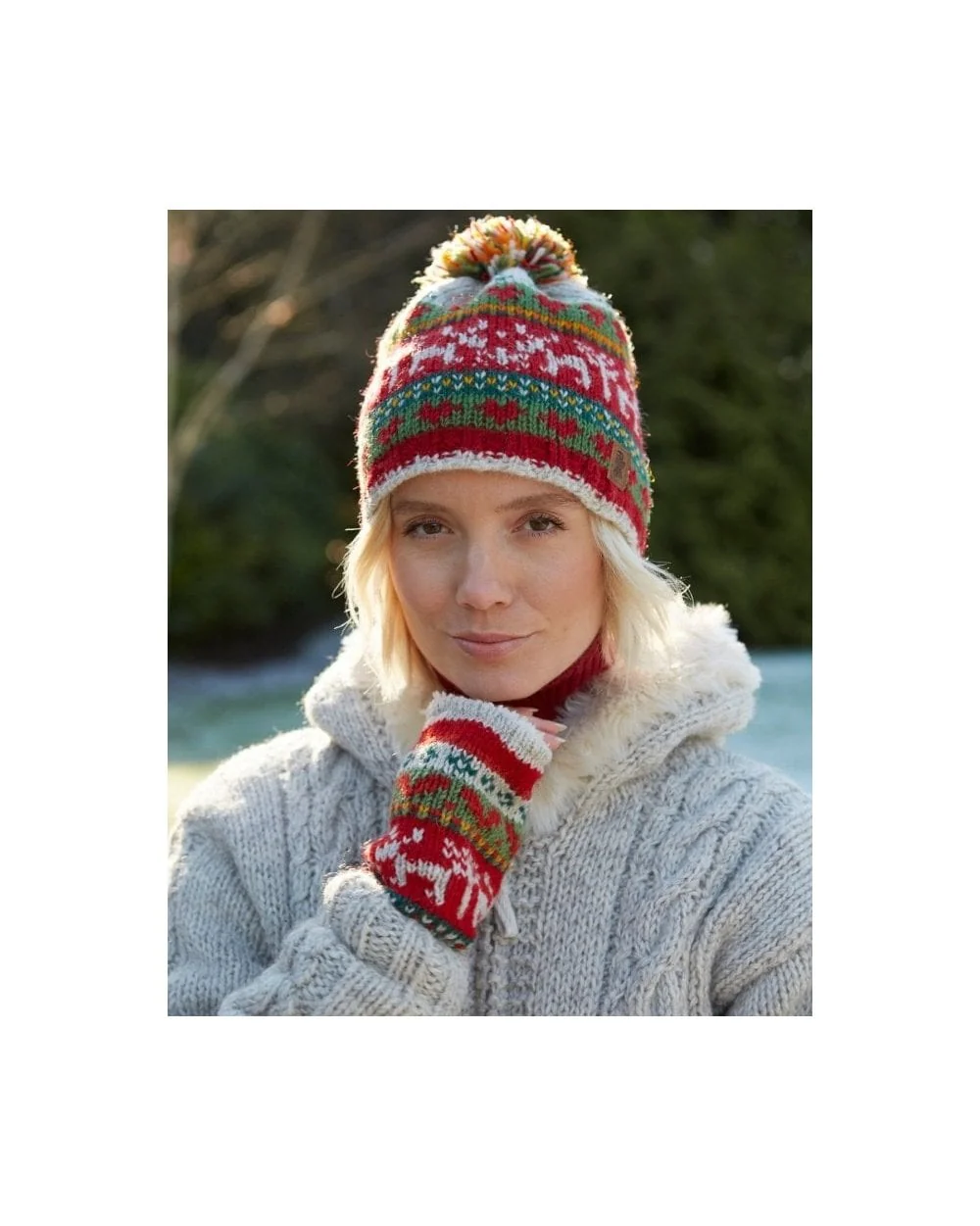 Reindeer Christmas Bobble Beanie - Image 2