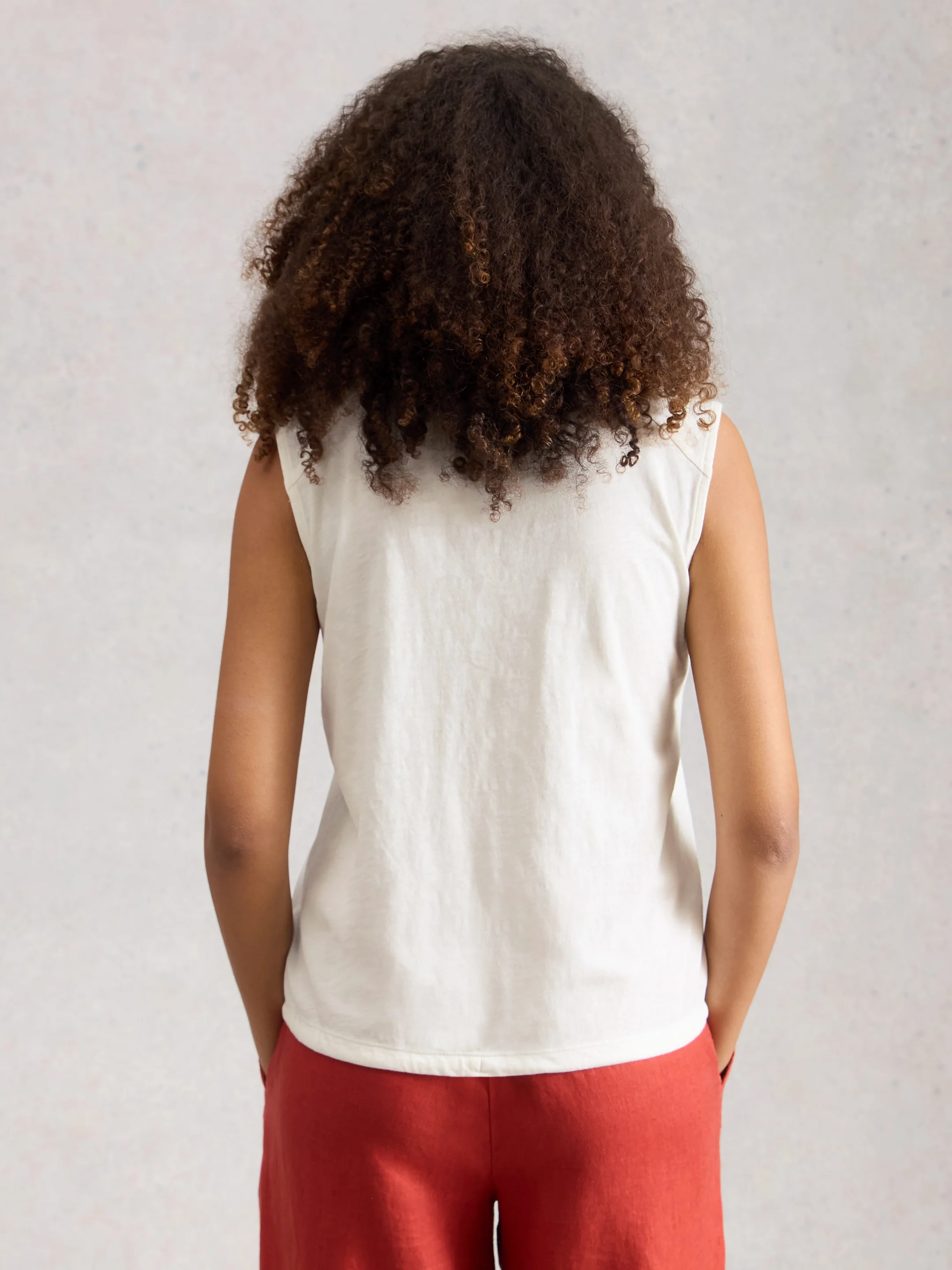 Peony Sleeveless Shirt - Image 2