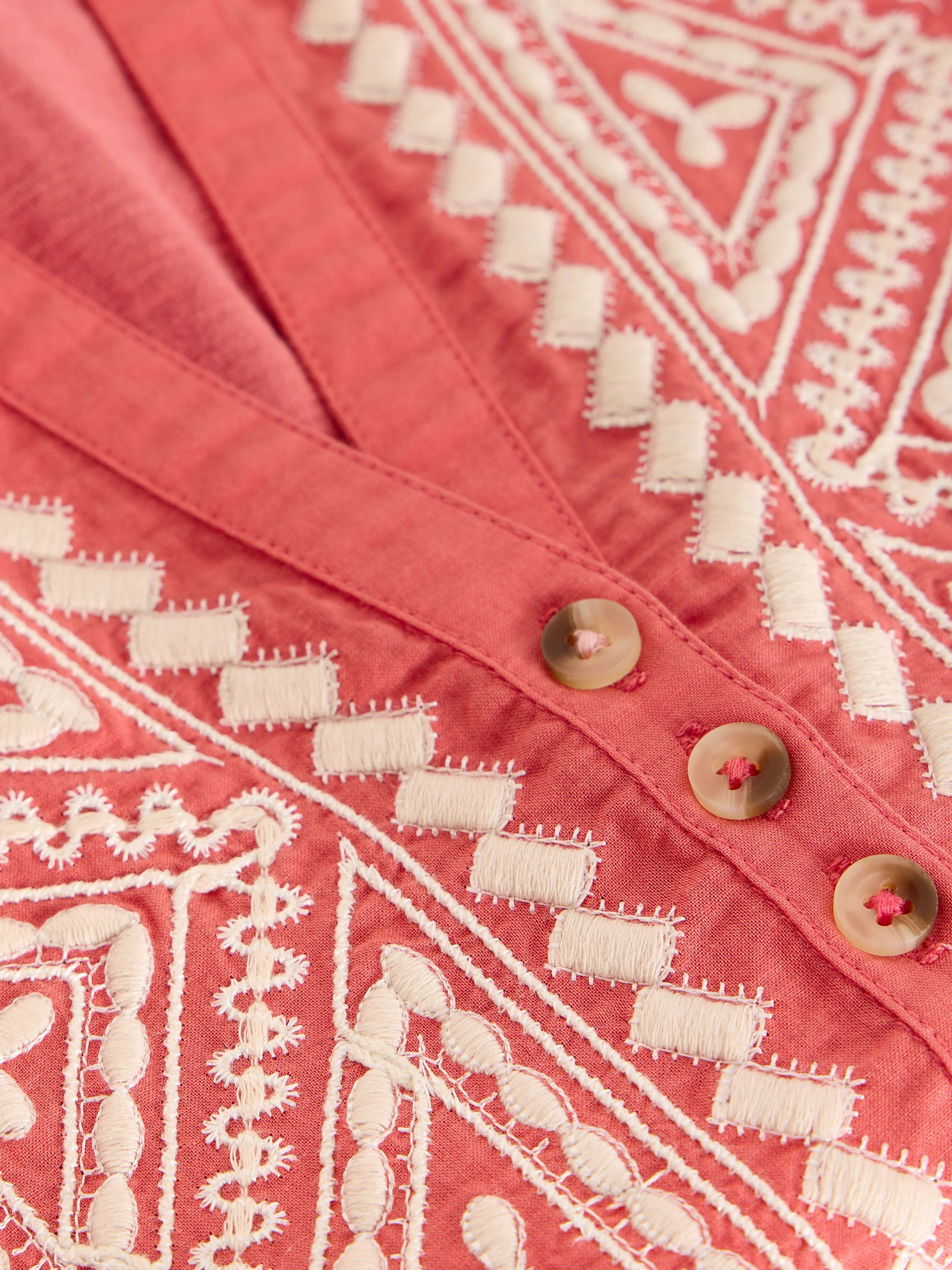 Peony Sleeveless Shirt - Image 11