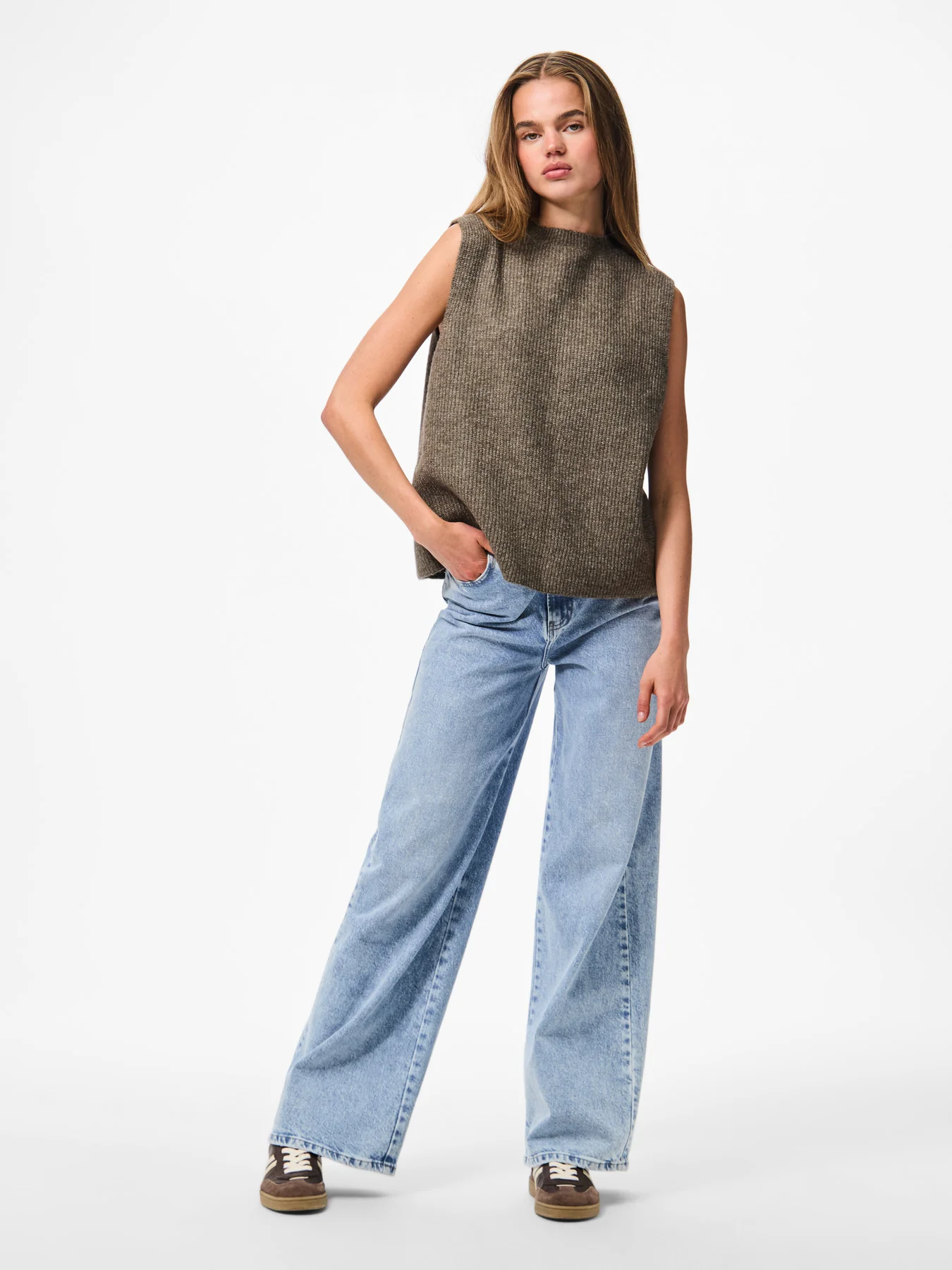 PCSILLY KNITTED VEST - Image 8