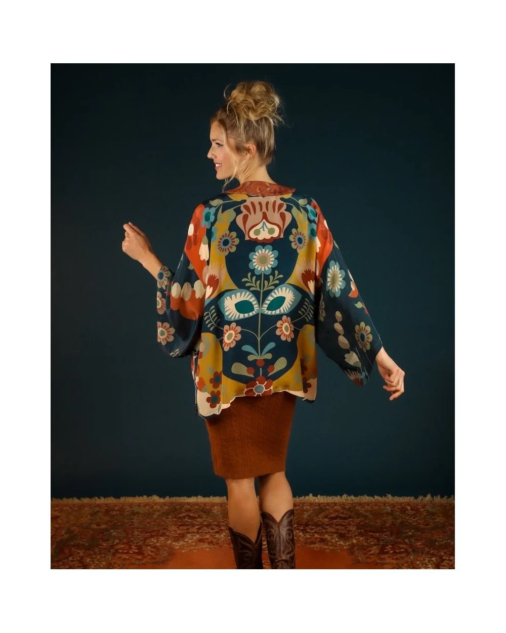Scandinavian Flora Kimono Jacket - Image 2