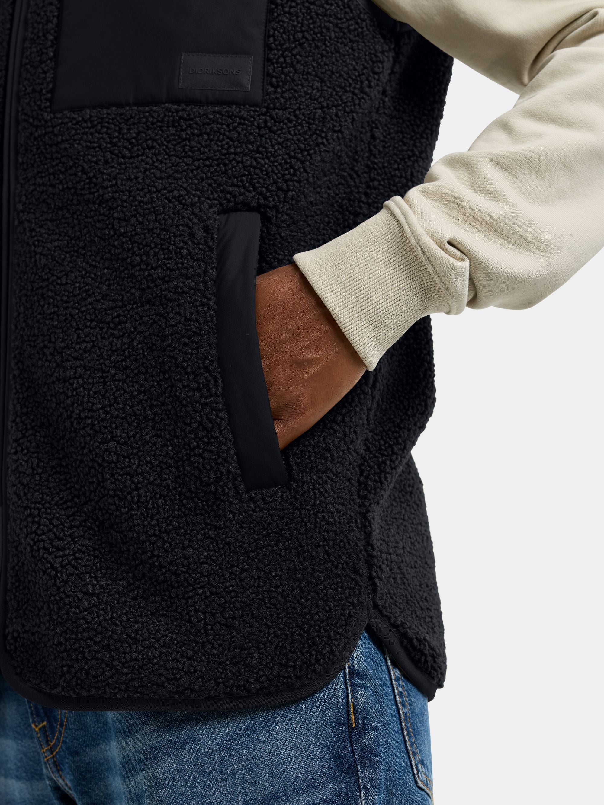 RASMUS VEST - Image 5