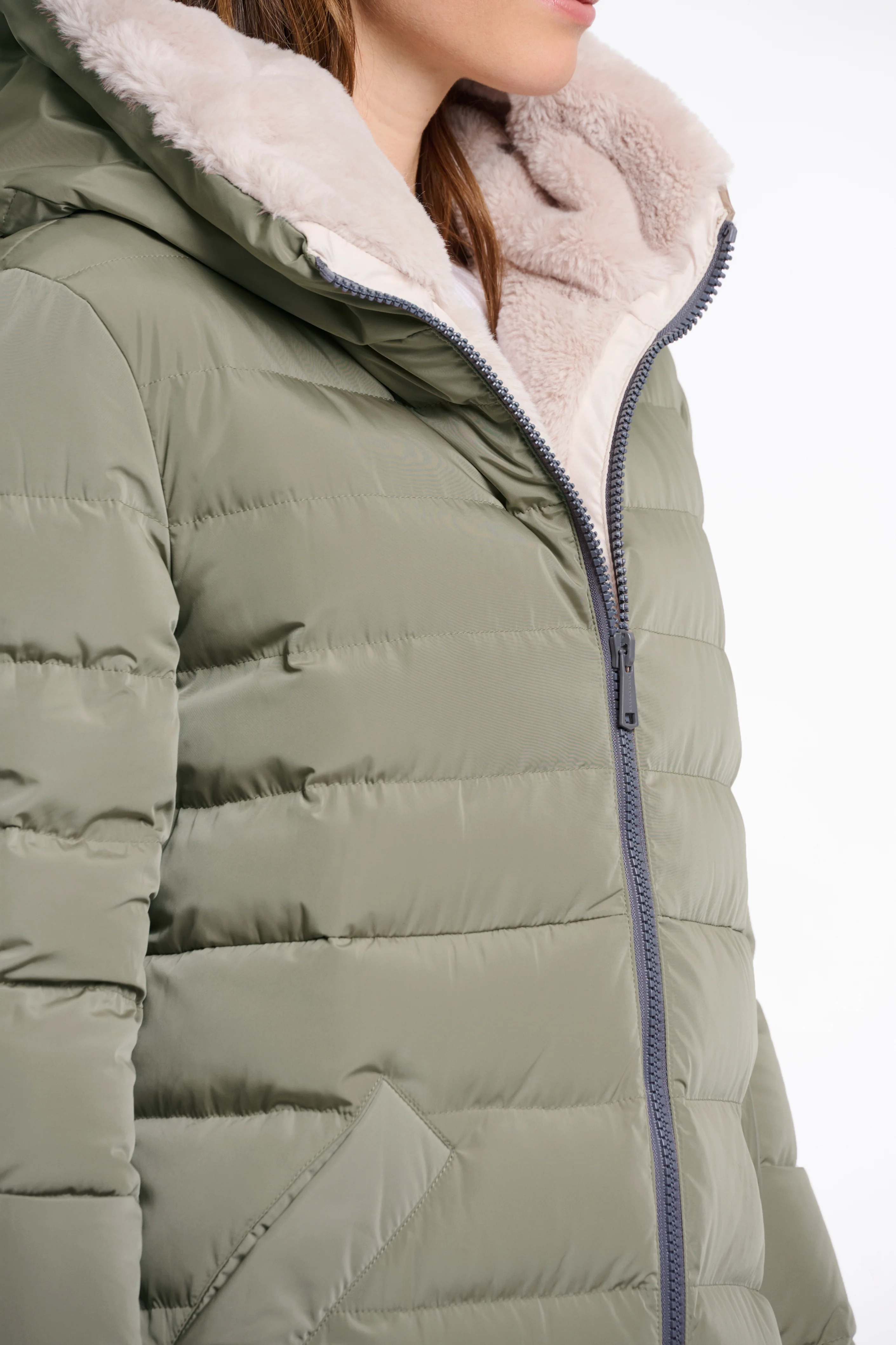 Long padded Hooded coat with faux fur - Image 4