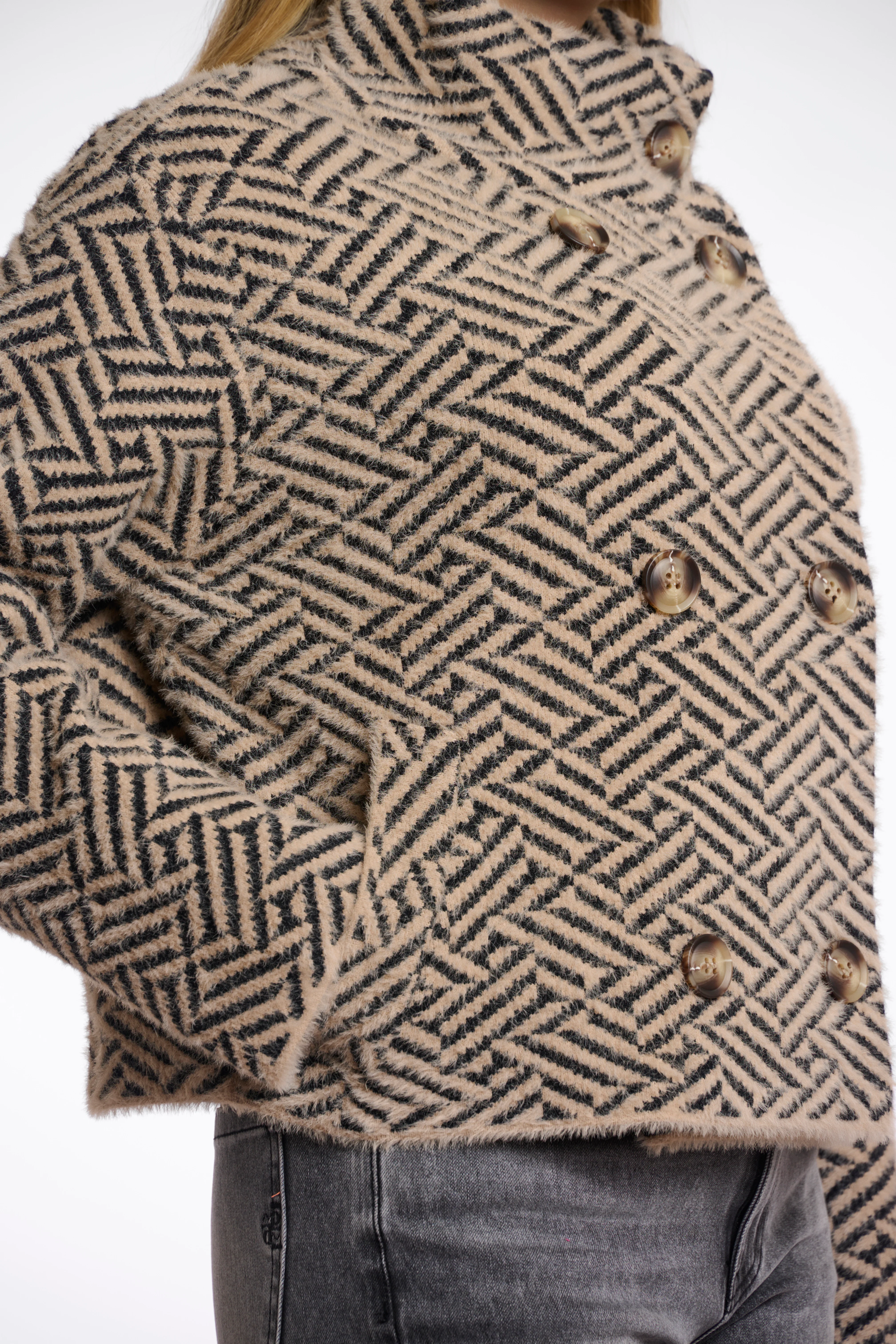Short double breasted jacket - Image 5