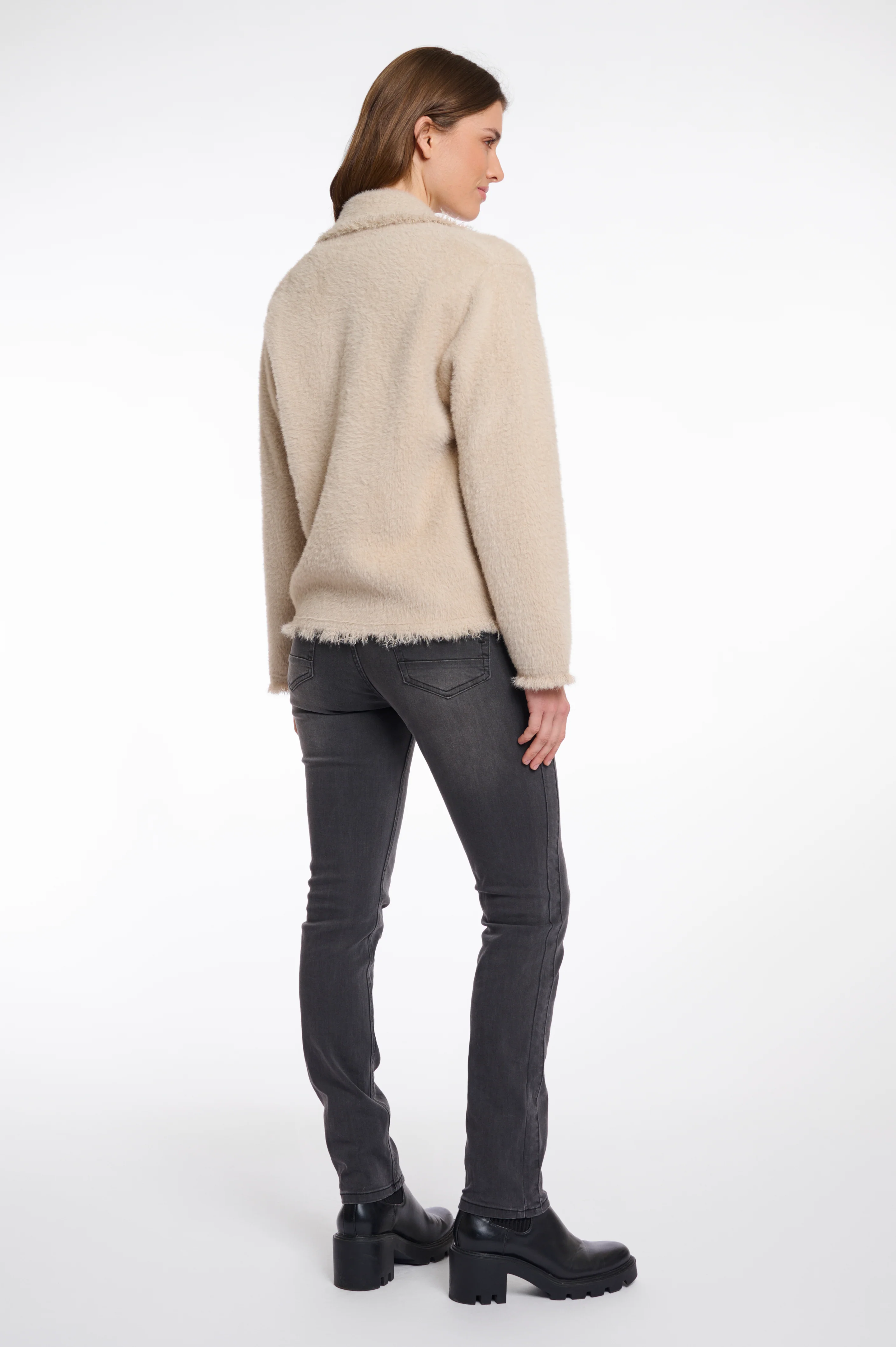 Single Breasted Cardigan with fringes - Image 4