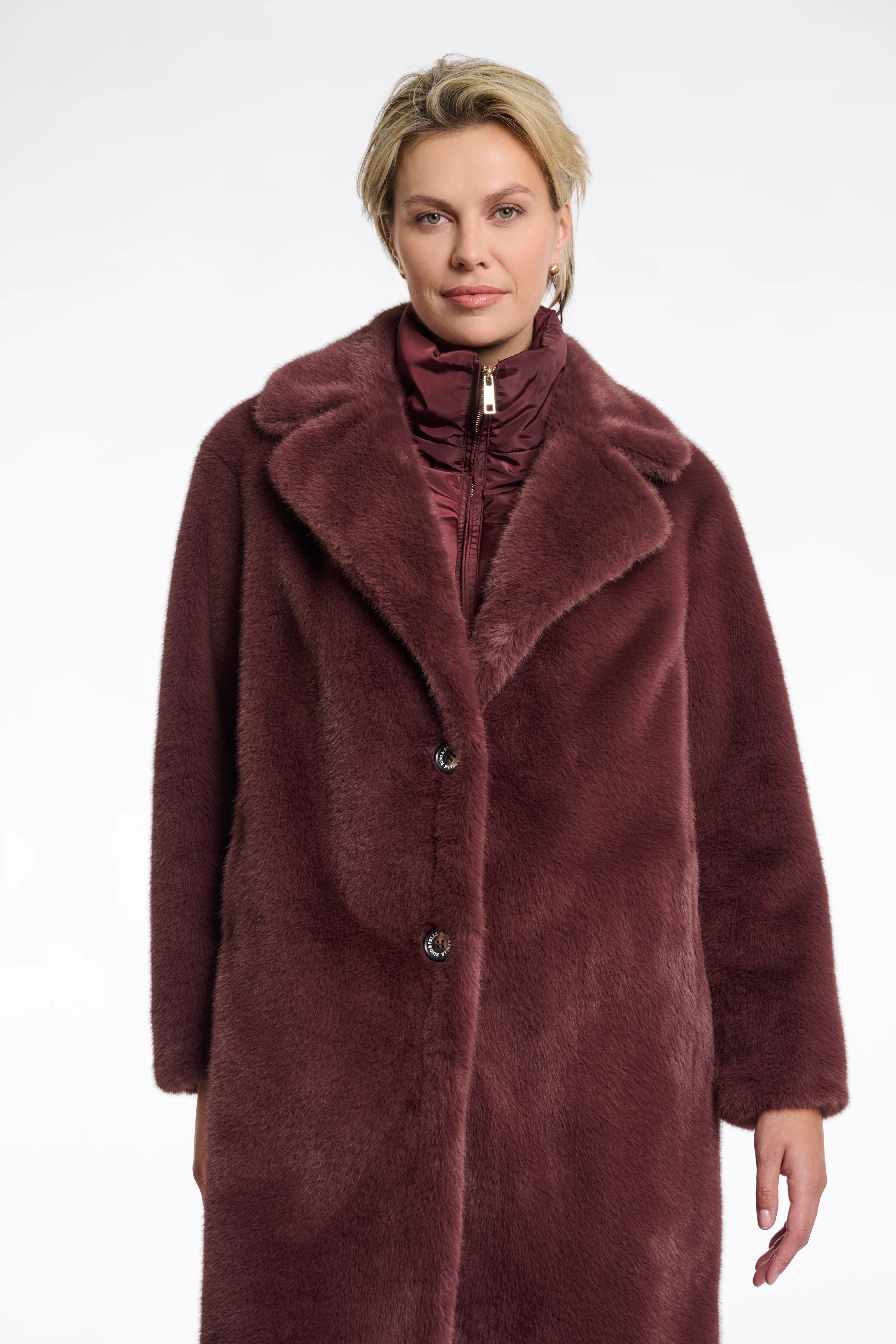 Single breasted faux fur coat with detachable collar - Image 2