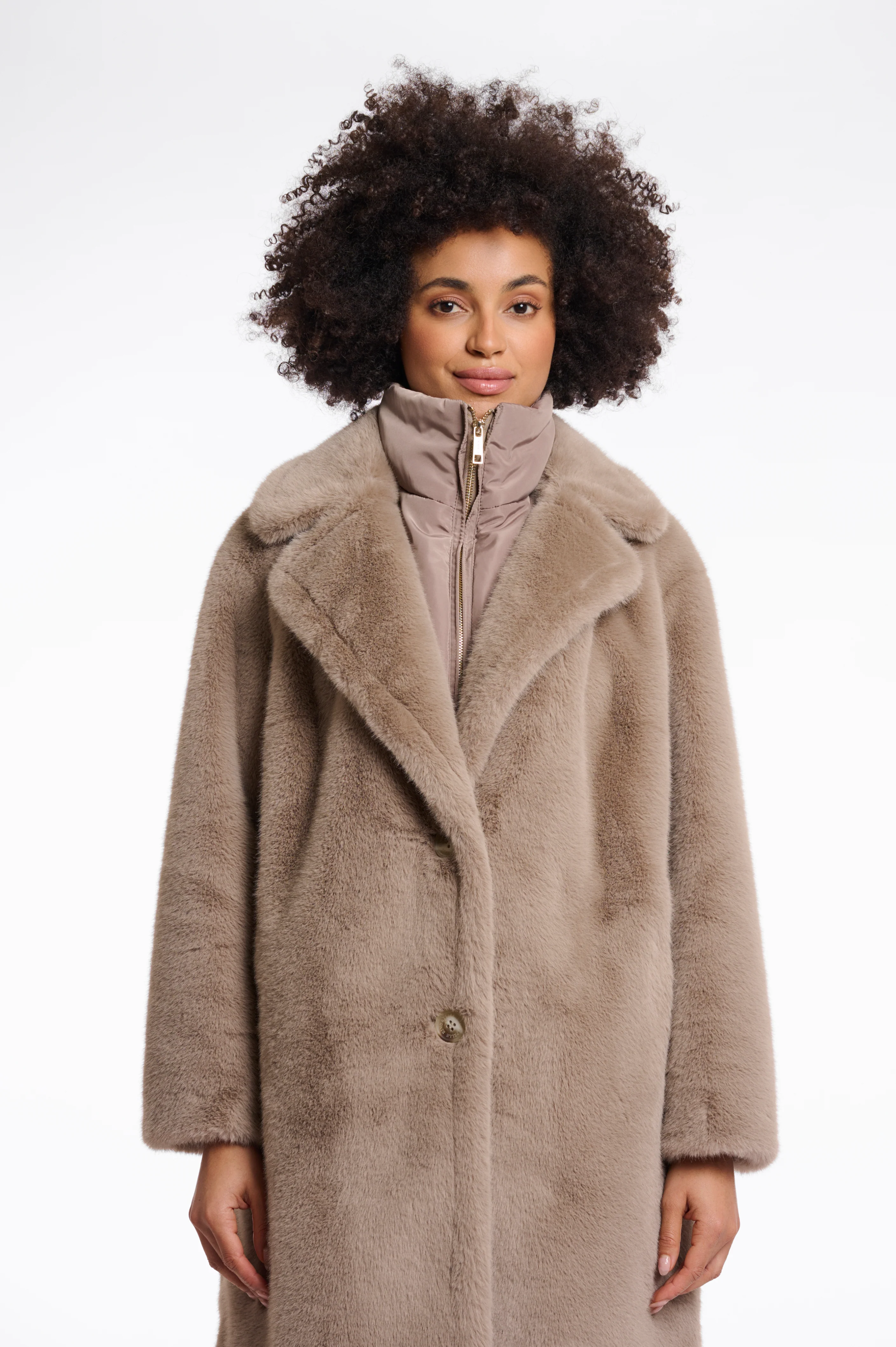 Single breasted faux fur coat with detachable collar - Image 4