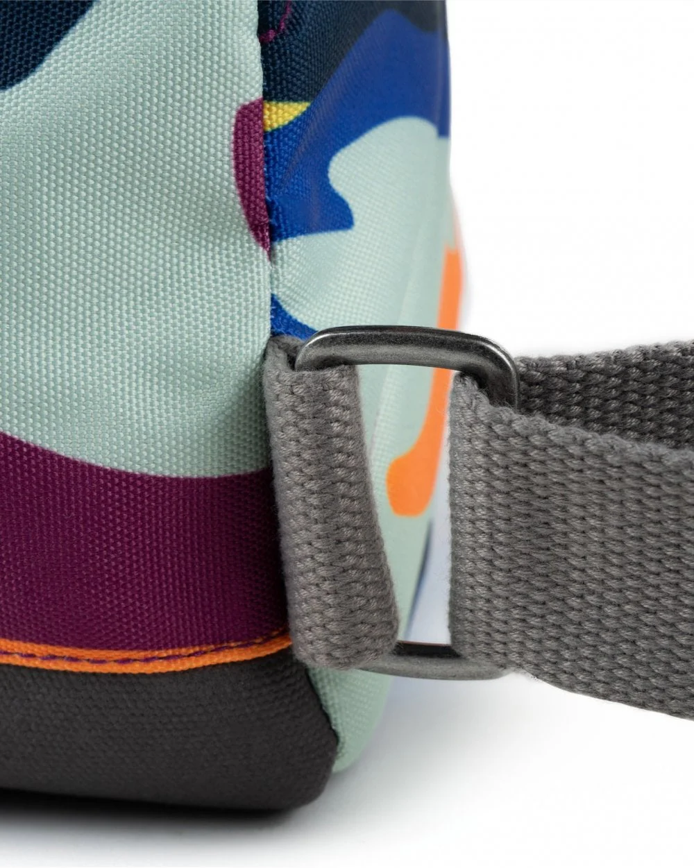Bantry B Small Recycled Canvas Bold Camo - Image 3