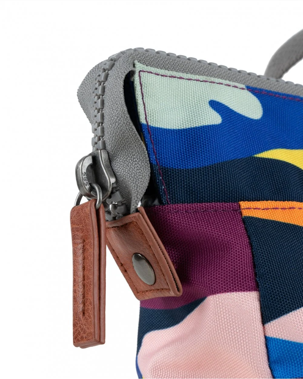 Bantry B Small Recycled Canvas Bold Camo - Image 7