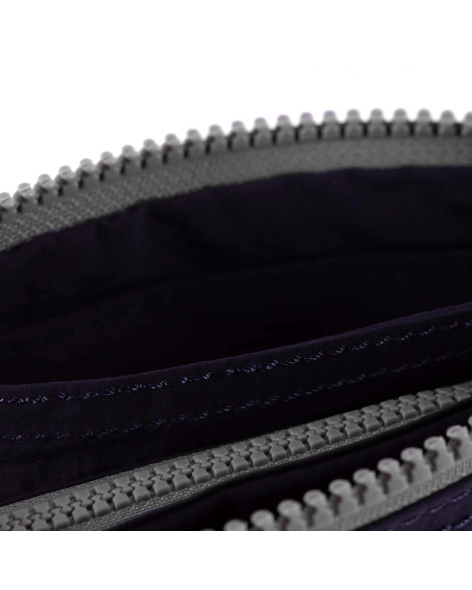 Carnaby Small Midnight Classic - Image 3