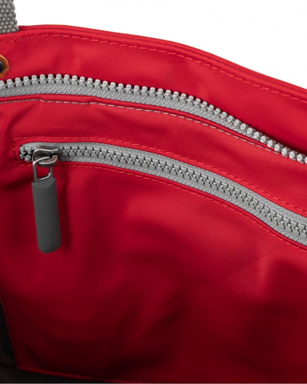 Trafalgar B Cranberry Recycled Nylon - Image 5