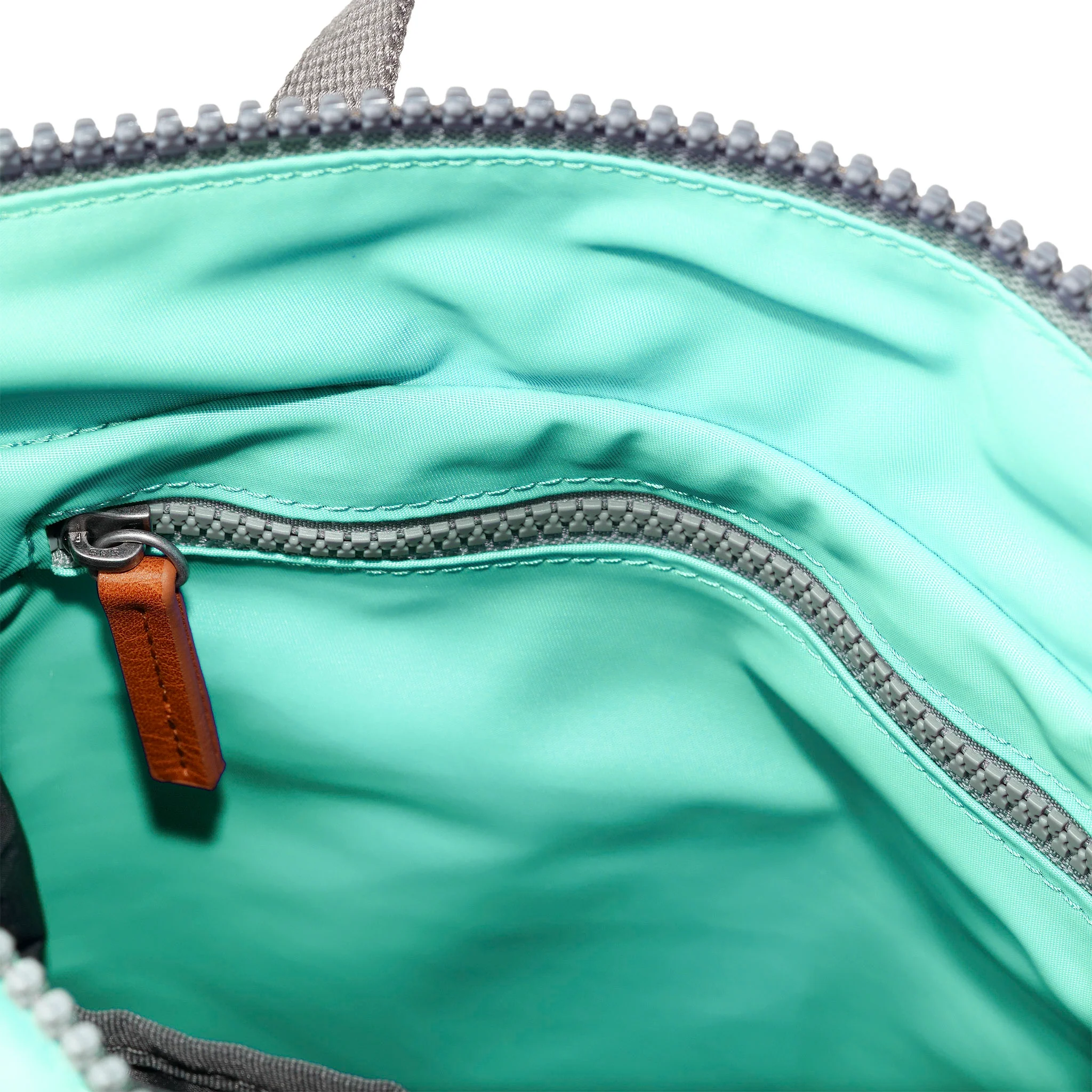 BANTRY B CAPRI RECYCLED NYLON SMALL - Image 3