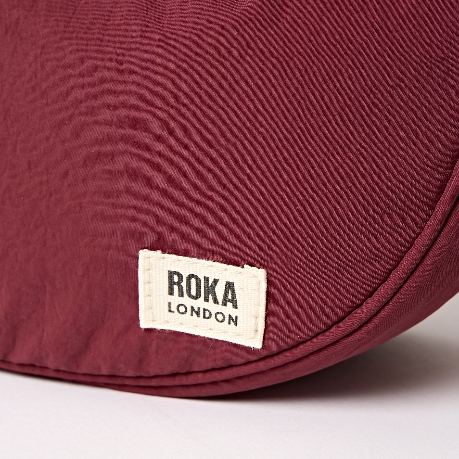 Farringdon Half Moon Bag in Bordeaux - Image 5