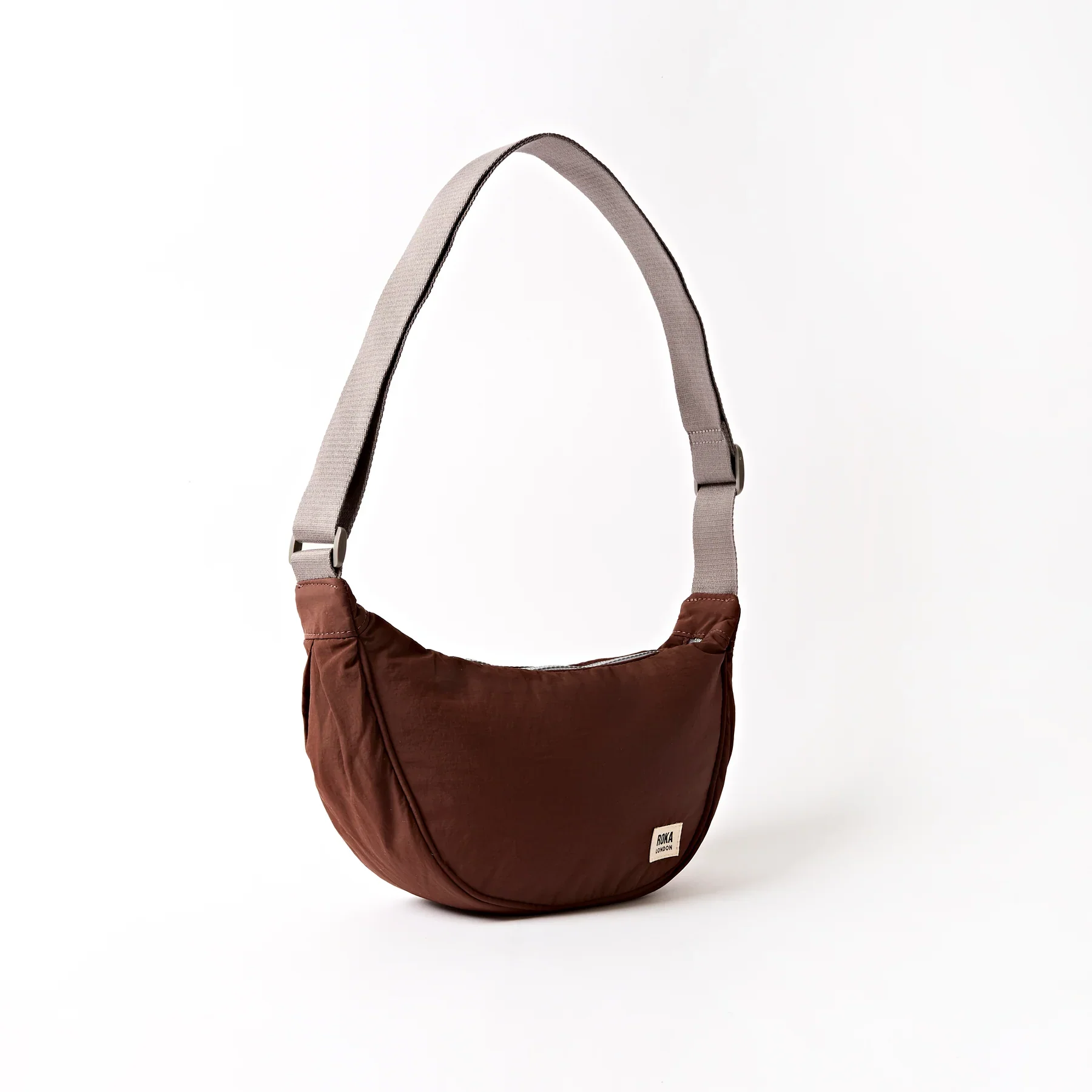 Farringdon Half Moon Bag in Chocolate - Image 3