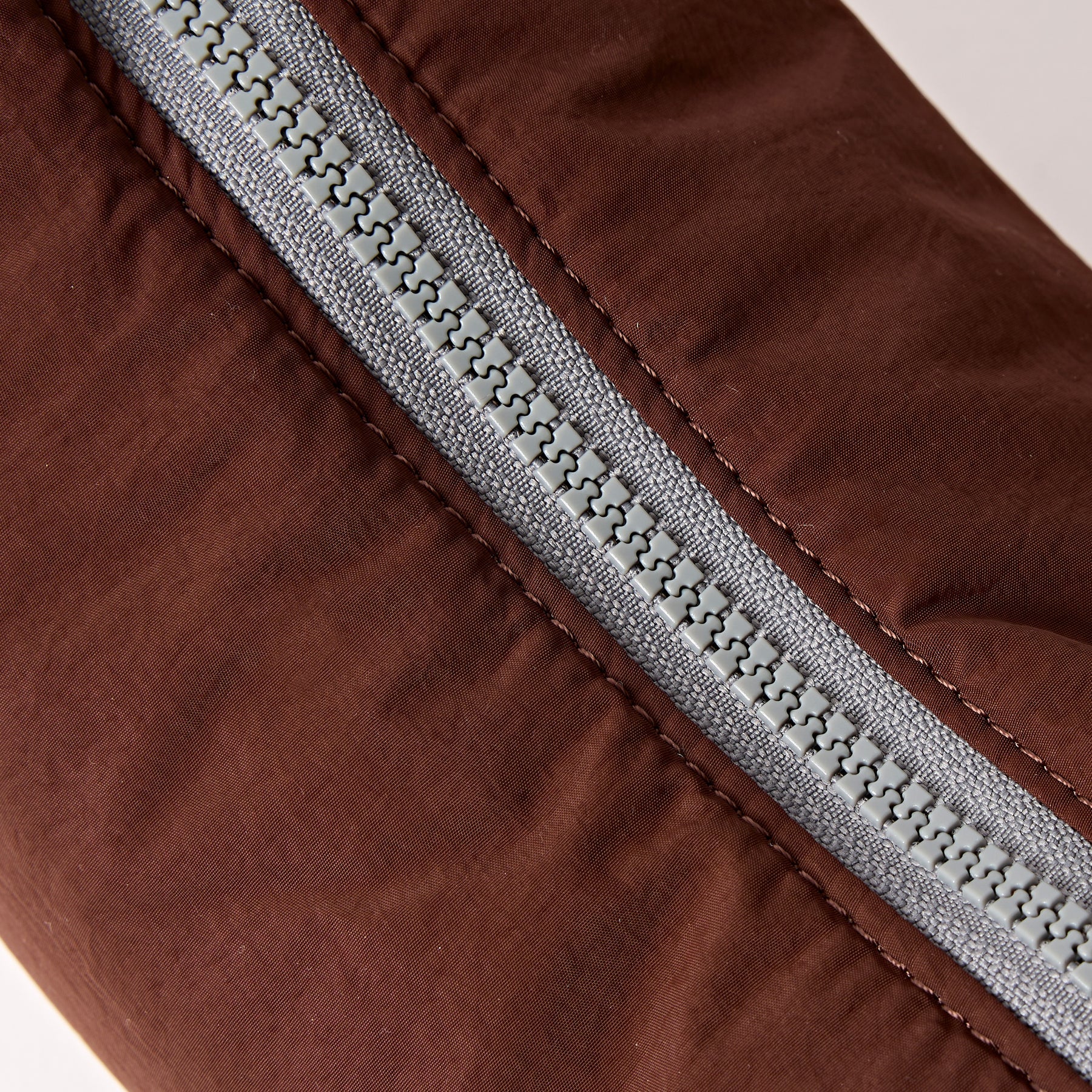 Farringdon Half Moon Bag in Chocolate - Image 7
