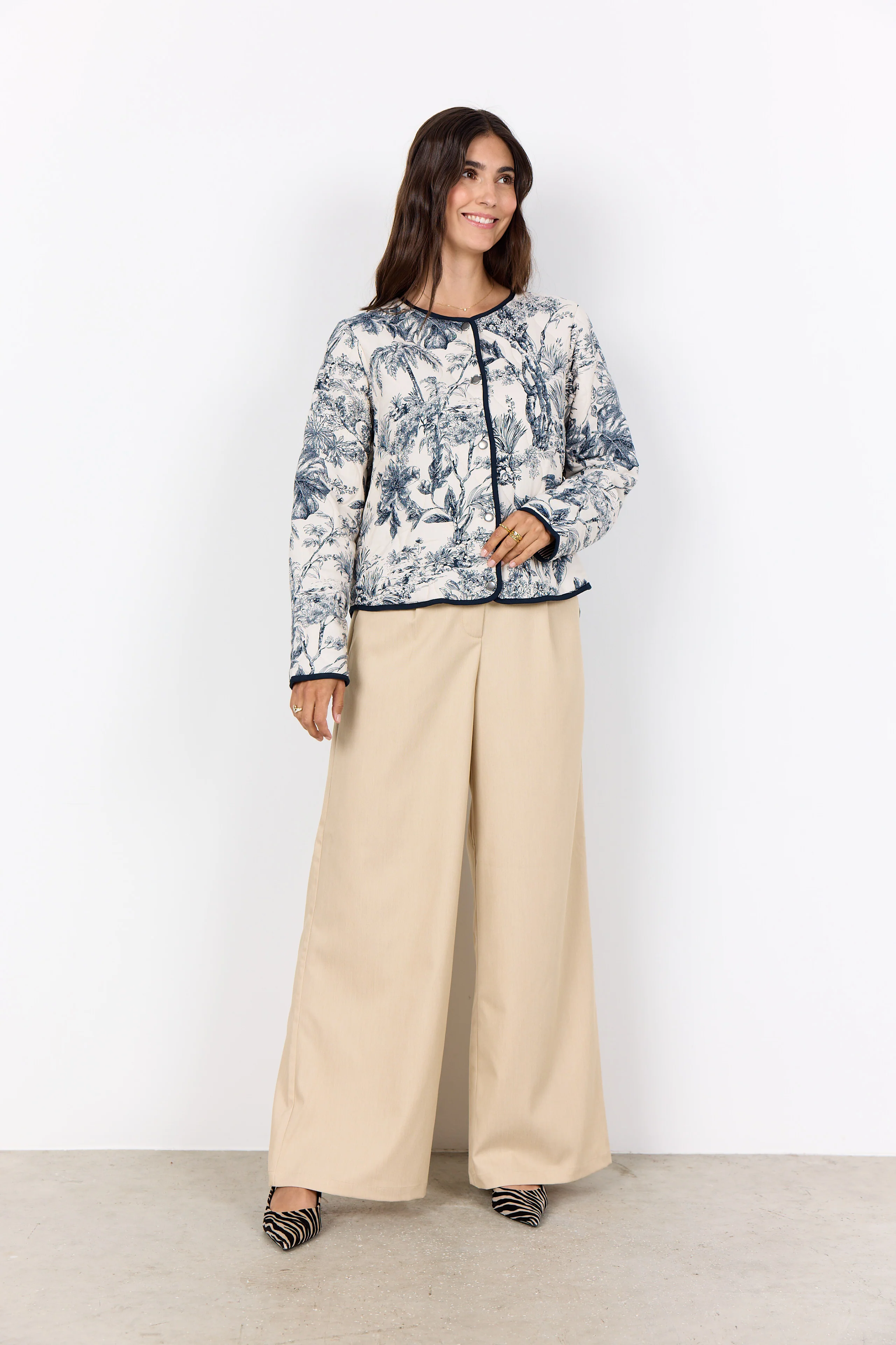 Carli 3 - Image 2