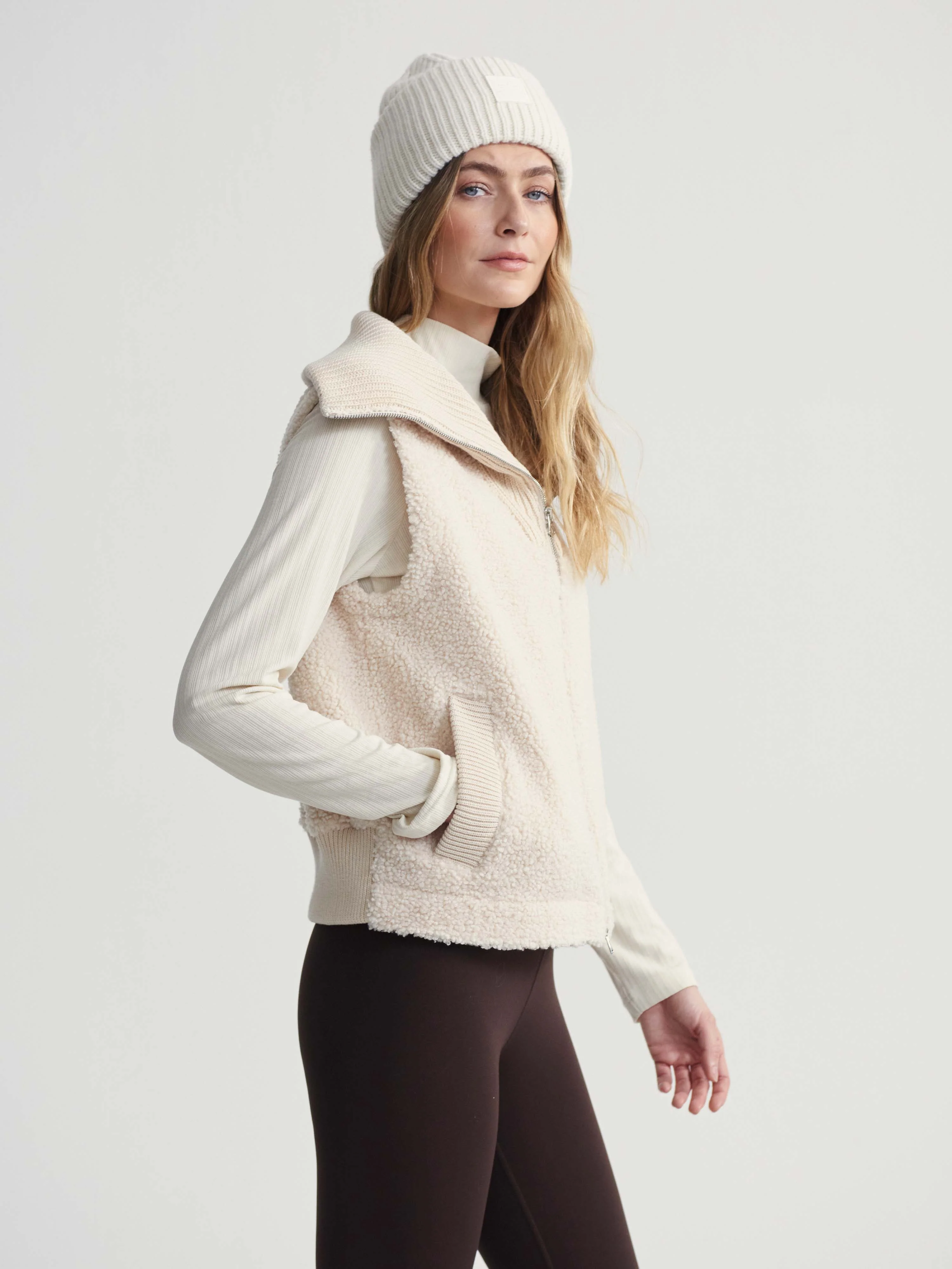 Aspen Gilet - Image 12