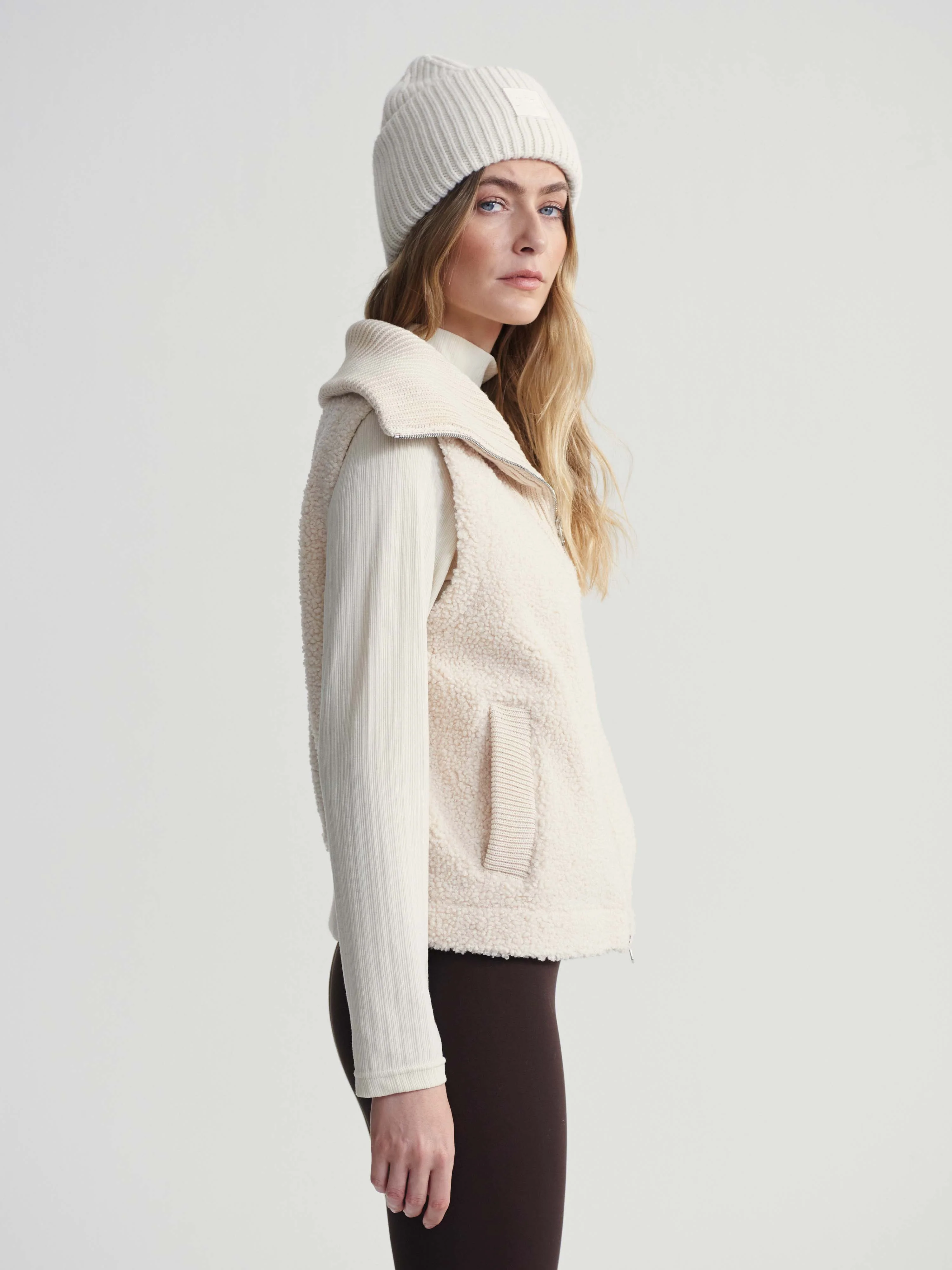 Aspen Gilet - Image 13