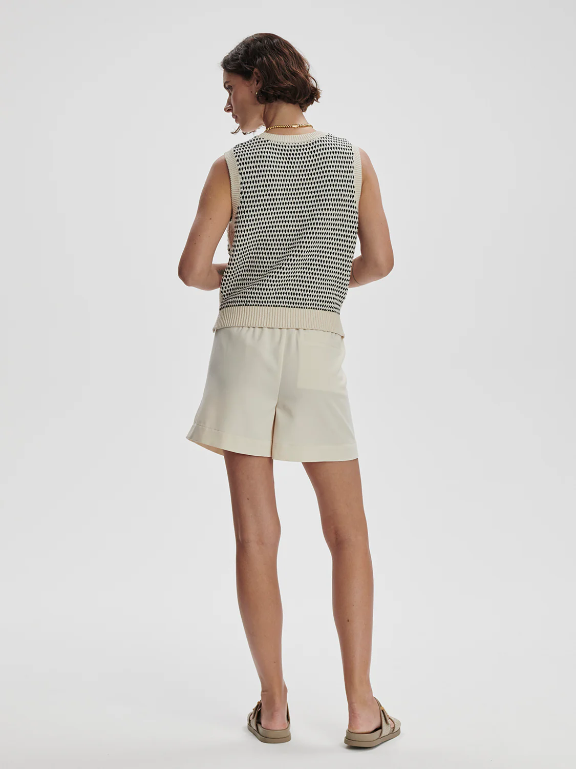 Knowles Textured Knit Vest - Image 4