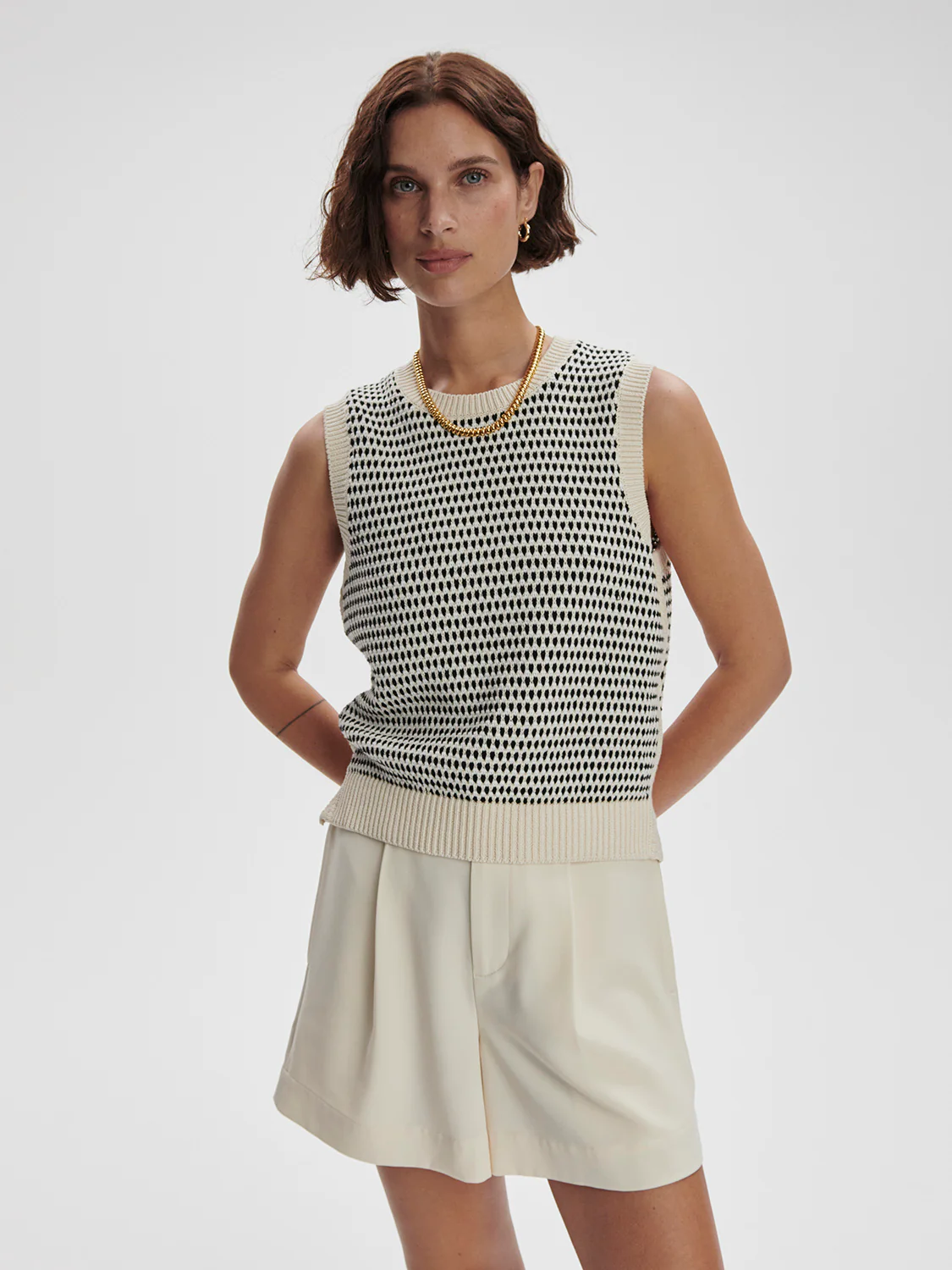 Knowles Textured Knit Vest - Image 5