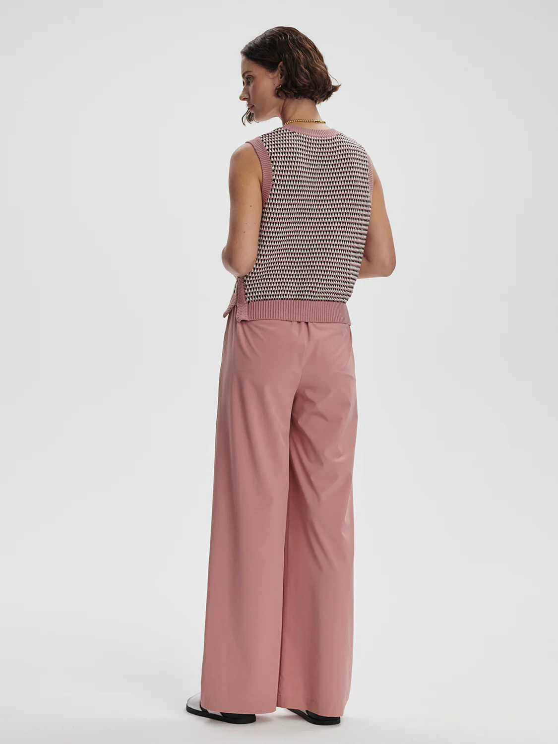 Knowles Textured Knit Vest - Image 6