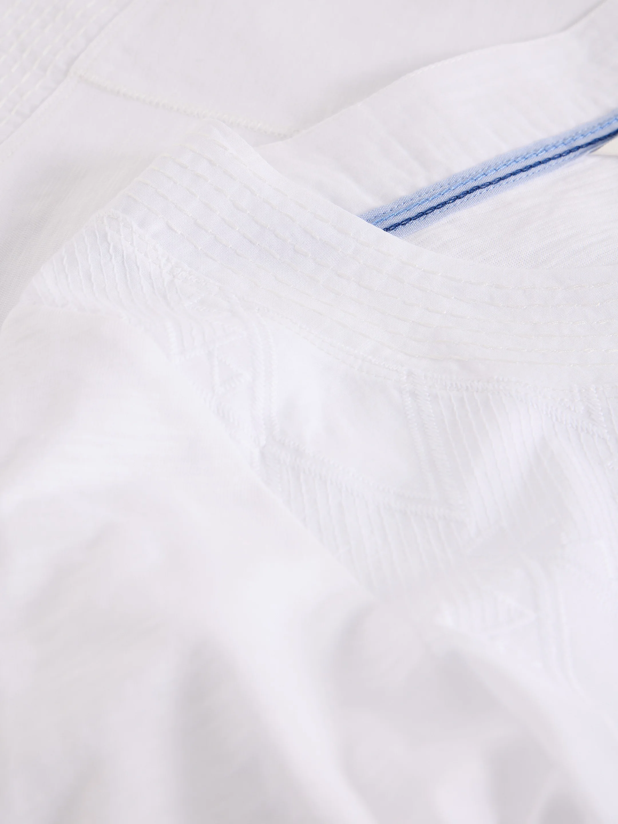 Weaver Broderie Tee - Image 5
