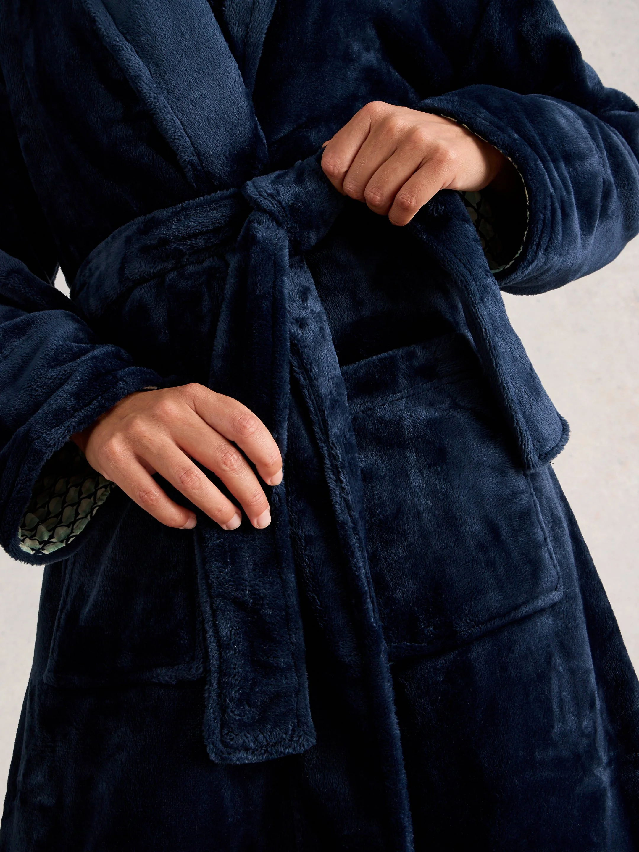 CLOVER COSY DRESSING GOWN - Image 11