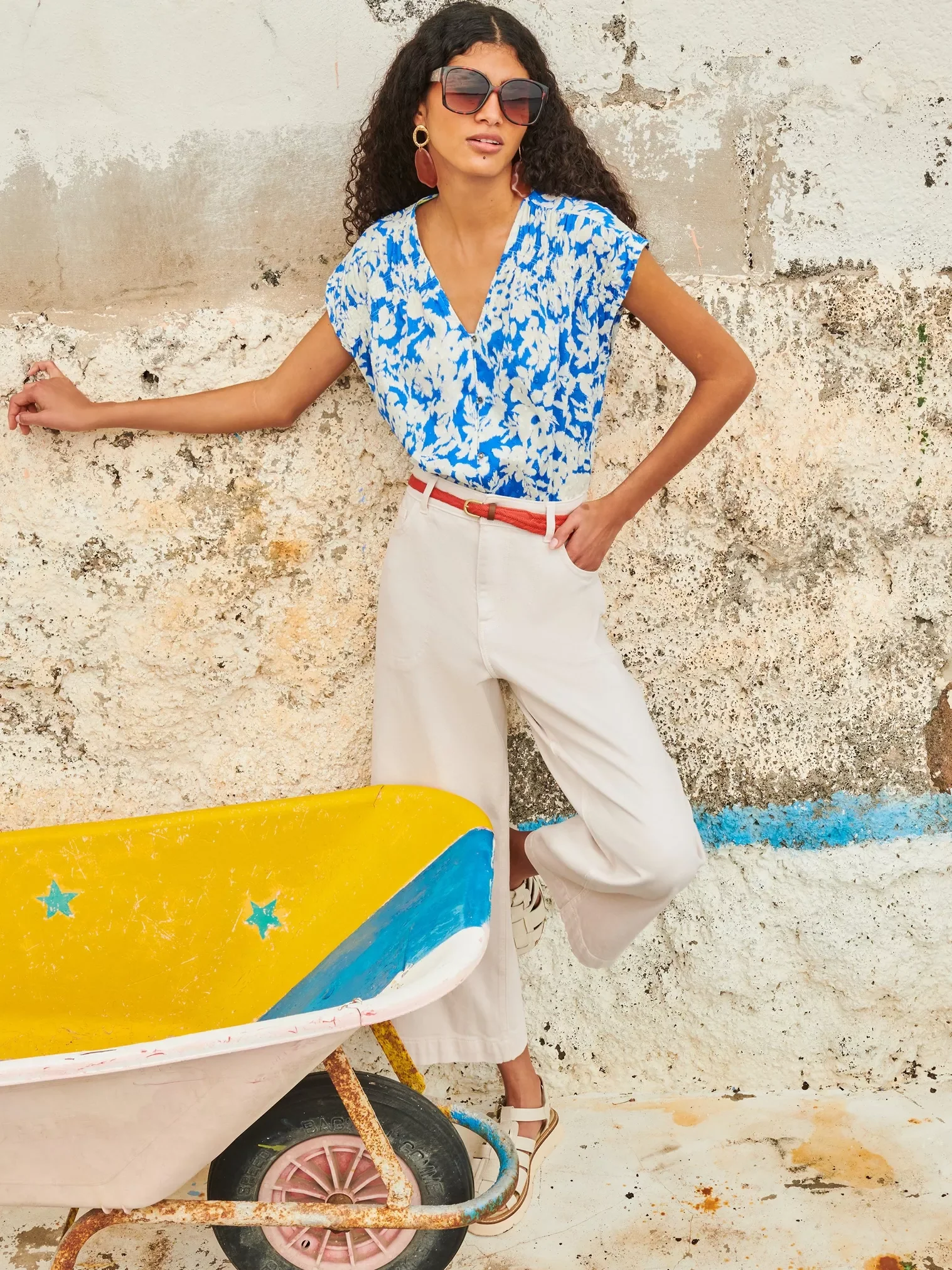 Tia Wide Leg Crop Jean - Image 4